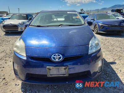 Piąte zdjęcie samochodu w środku: 2010 TOYOTA PRIUS II VIN:JTDKN3DU6A0245170 - miniatura