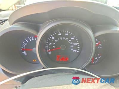Zdjęcie 9 z 14 samochodu: 2012 KIA SOUL BASE VIN:KNDJT2A56C7422514 - miniatura
