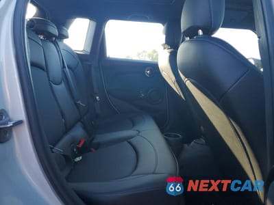 Zdjęcie 10 z 12 samochodu: 2022 MINI COOPER VIN:WMW33DK09N2R07945 - miniatura