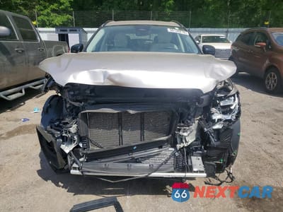 Piąte zdjęcie samochodu w środku: 2024 VOLVO XC60 PLUS VIN:YV4H60DL6R1782587 - miniatura