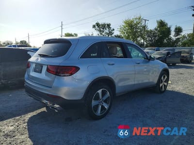 Trzecie zdjęcie samochodu z tyłu: 2020 MERCEDES-BENZ GLC 300 VIN:W1N0G8DB6LF760353 - miniatura