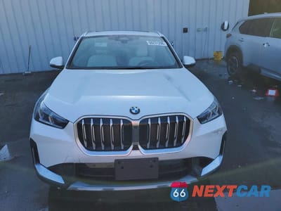 Piąte zdjęcie samochodu w środku: 2026 BMW X1 XDRIVE28I VIN:WBX73EF02T5460586 - miniatura
