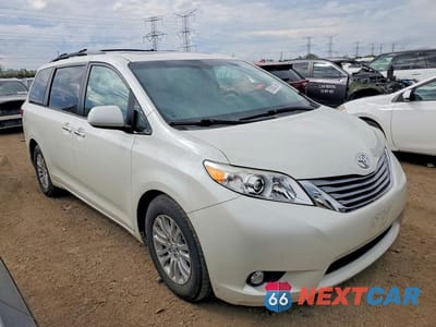 Czwarte zdjęcie samochodu z boku: 2017 TOYOTA SIENNA XLE 8-PASSENGER VIN:5TDYZ3DC1HS816478 - miniatura
