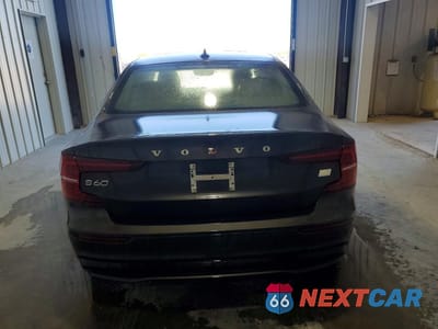 Zdjęcie 6 z 13 samochodu: 2023 VOLVO S60 PLUS VIN:7JRH60FL8PG234330 - miniatura