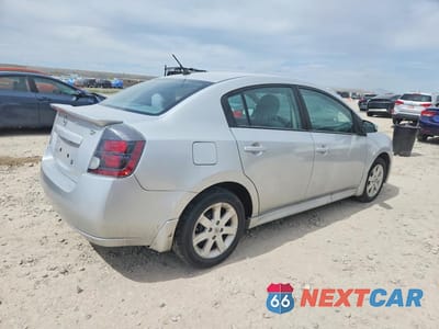 Trzecie zdjęcie samochodu z tyłu: 2010 NISSAN SENTRA 2.0 VIN:3N1AB6AP6AL705423 - miniatura