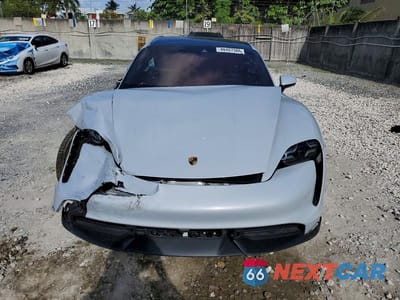 Piąte zdjęcie samochodu w środku: 2021 PORSCHE TAYCAN TURBO VIN:WP0AC2Y13MSA62638 - miniatura