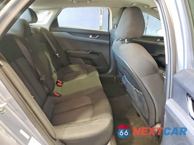 Zdjęcie 10 z 13 samochodu: 2022 KIA K5 LXS VIN:5XXG14J20NG120079 - miniatura