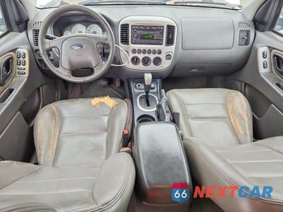 Zdjęcie 8 z 13 samochodu: 2005 FORD ESCAPE HEV VIN:1FMCU95H35KC30336 - miniatura