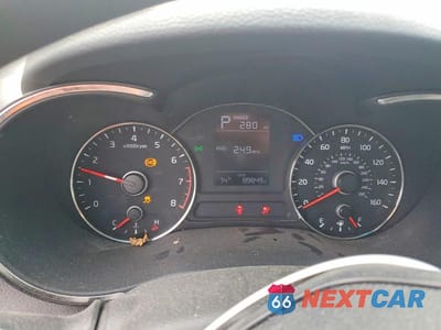 Zdjęcie 9 z 12 samochodu: 2018 KIA FORTE LX VIN:3KPFK4A71JE236060 - miniatura