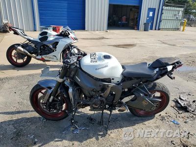 Trzecie zdjęcie samochodu z tyłu: 2024 KAWASAKI ZX636 K VIN:JKBZXJK12RA000383 - miniatura