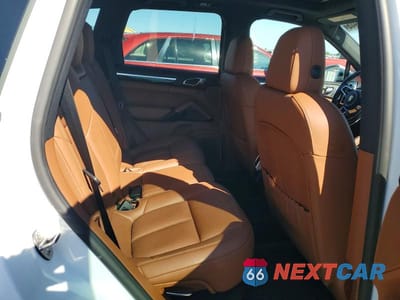 Zdjęcie 10 z 12 samochodu: 2017 PORSCHE CAYENNE S VIN:WP1AB2A2XHLA51699 - miniatura