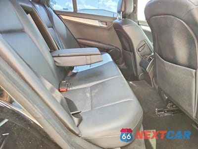 Zdjęcie 10 z 13 samochodu: 2009 MERCEDES-BENZ C 300 VIN:WDDGF54X89F237420 - miniatura