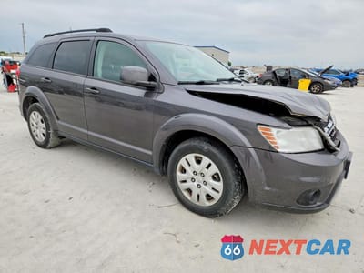 Czwarte zdjęcie samochodu z boku: 2019 DODGE JOURNEY SE VIN:3C4PDCBB1KT868792 - miniatura