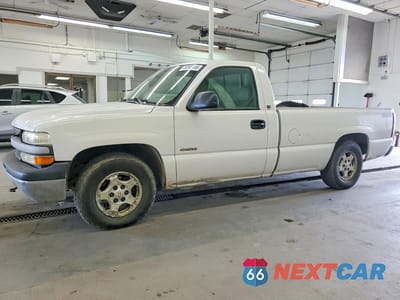 2002 CHEVROLET SILVERADO C1500 1GCEC14VX2Z260526 - główne zdjęcie licytacji z USA - miniatura