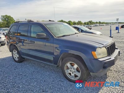 Czwarte zdjęcie samochodu z boku: 2006 JEEP GRAND CHEROKEE LAREDO VIN:1J4GS48K56C148989 - miniatura