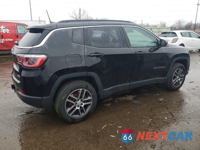 Trzecie zdjęcie samochodu z tyłu: 2017 JEEP COMPASS LATITUDE VIN:3C4NJDBB3HT597393 - miniatura