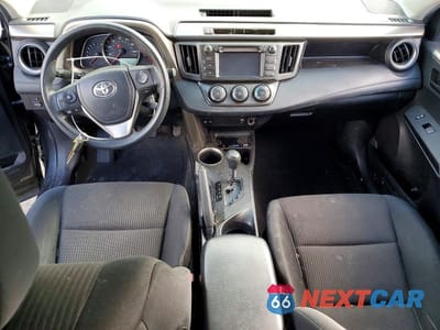 Zdjęcie 8 z 13 samochodu: 2015 TOYOTA RAV4 LE VIN:JTMZFREV5FJ049695 - miniatura