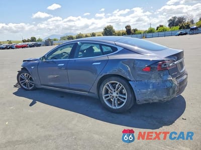 Drugie zdjęcie samochodu z przodu: 2015 TESLA MODEL S VIN:5YJSA1E11FF118811 - miniatura