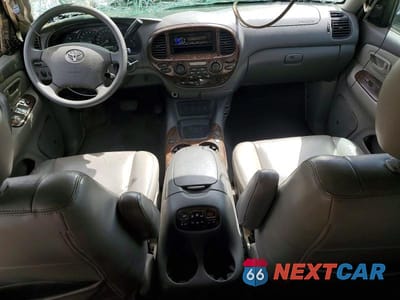 Zdjęcie 8 z 14 samochodu: 2005 TOYOTA SEQUOIA SR5 VIN:5TDBT44A55S241308 - miniatura