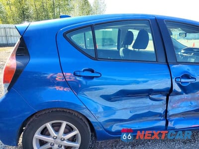 Zdjęcie 11 z 13 samochodu: 2015 TOYOTA PRIUS C THREE VIN:JTDKDTB37F1088988 - miniatura
