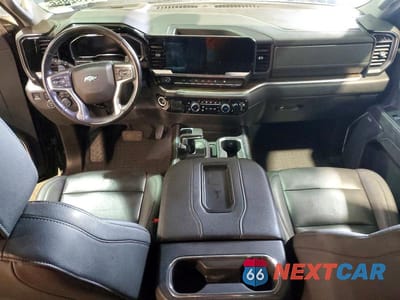 Zdjęcie 8 z 12 samochodu: 2022 CHEVROLET SILVERADO K1500 RST VIN:3GCUDEED6NG594773 - miniatura