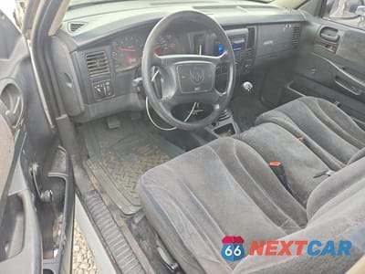 Zdjęcie 8 z 11 samochodu: 2003 DODGE DAKOTA SLT VIN:1D7FL46X13S291040 - miniatura