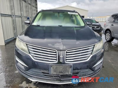 Piąte zdjęcie samochodu w środku: 2016 LINCOLN MKC SELECT VIN:5LMCJ2C9XGUJ19007 - miniatura
