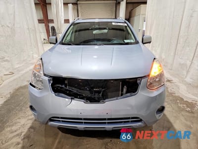 Piąte zdjęcie samochodu w środku: 2013 NISSAN ROGUE S VIN:JN8AS5MV5DW117940 - miniatura