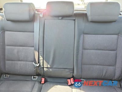 Zdjęcie 10 z 13 samochodu: 2010 VOLKSWAGEN GOLF VIN:WVWBA7AJ7AW189637 - miniatura