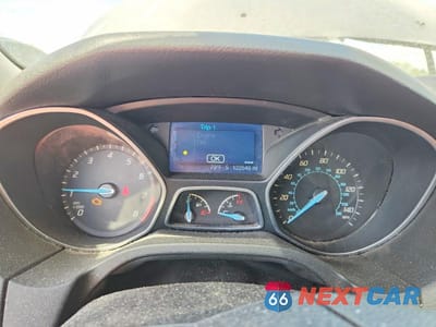 Zdjęcie 9 z 11 samochodu: 2013 FORD FOCUS SE VIN:1FADP3F21DL359875 - miniatura