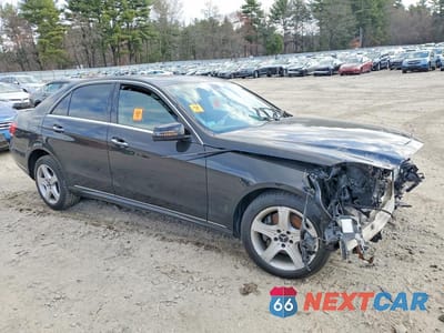 Czwarte zdjęcie samochodu z boku: 2016 MERCEDES-BENZ E 350 4MATIC VIN:WDDHF8JB5GB171556 - miniatura