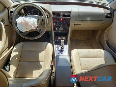 Zdjęcie 8 z 13 samochodu: 1999 MERCEDES-BENZ C 230 VIN:WDBHA24G8XA664780 - miniatura