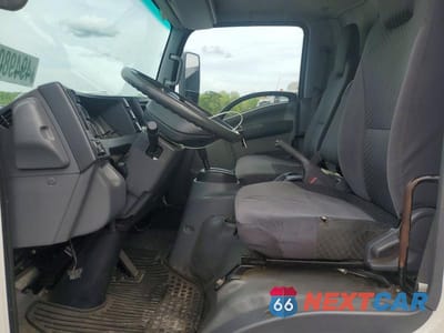 Zdjęcie 7 z 13 samochodu: 2015 ISUZU NQR REFRIGERATED BOX TRUCK VIN:JALE5W162F7901267 - miniatura