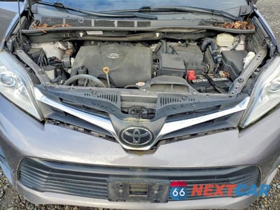 Zdjęcie 12 z 13 samochodu: 2018 TOYOTA SIENNA LE VIN:5TDKZ3DC0JS949194 - miniatura