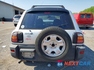 Zdjęcie 6 z 14 samochodu: 1998 TOYOTA RAV4 BASE VIN:JT3HP10V5W0193923 - miniatura