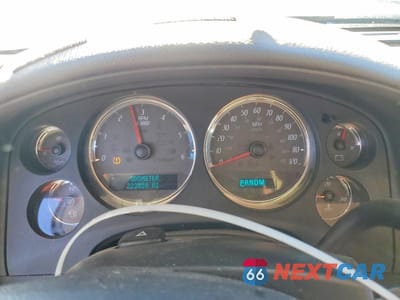 Zdjęcie 9 z 13 samochodu: 2007 GMC NEW SIERRA DENALI VIN:2GTEK638471689155 - miniatura