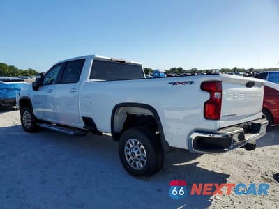 Drugie zdjęcie samochodu z przodu: 2026 CHEVROLET SILVERADO K2500 HEAVY DUTY LT VIN:1GC1KNEY6TF151632 - miniatura