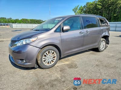 2014 TOYOTA SIENNA XLE 8-PASSENGER 5TDYK3DC6ES518024 - główne zdjęcie licytacji z USA - miniatura