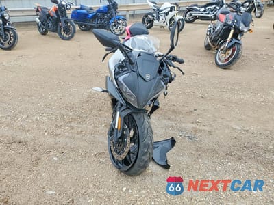 Drugie zdjęcie samochodu z przodu: 2025 CF MOTO 300SS VIN:LCEPDPL75S6002329 - miniatura