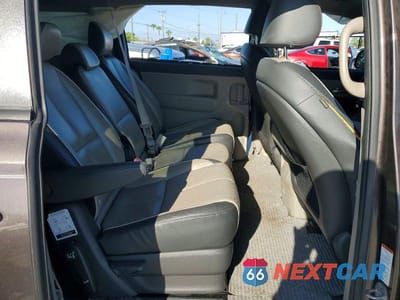 Zdjęcie 11 z 13 samochodu: 2017 KIA SEDONA LX VIN:KNDMB5C10H6325575 - miniatura