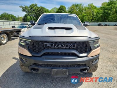 Piąte zdjęcie samochodu w środku: 2021 RAM 1500 TRX VIN:1C6SRFU92MN904068 - miniatura