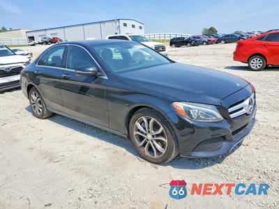 Czwarte zdjęcie samochodu z boku: 2016 MERCEDES-BENZ C 300 4MATIC VIN:55SWF4KB4GU143770 - miniatura