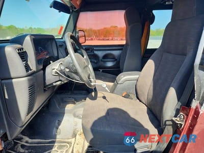 Zdjęcie 7 z 12 samochodu: 2004 JEEP WRANGLER X VIN:1J4FA39S14P702851 - miniatura