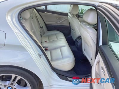 Zdjęcie 6 z 10 samochodu: 2014 BMW 528 XI VIN:WBA5A7C50ED613865 - miniatura