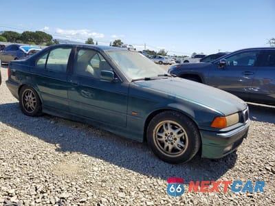 Czwarte zdjęcie samochodu z boku: 1996 BMW 328 I AUTOMATIC VIN:WBACD432XTAV41090 - miniatura