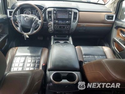 Zdjęcie 8 z 12 samochodu: 2017 NISSAN TITAN XD PLATINUM RESERVE VIN:1N6BA1F40HN548548 - miniatura