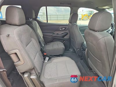 Zdjęcie 11 z 13 samochodu: 2022 CHEVROLET TRAVERSE LT VIN:1GNEVGKW1NJ118665 - miniatura