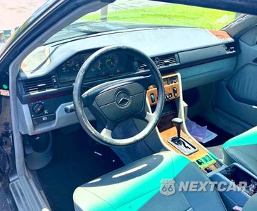 Zdjęcie 9 z 10 samochodu: 1993 MERCEDES-BENZ 300 CECV VIN:WDBEA66E7PB922559 - miniatura