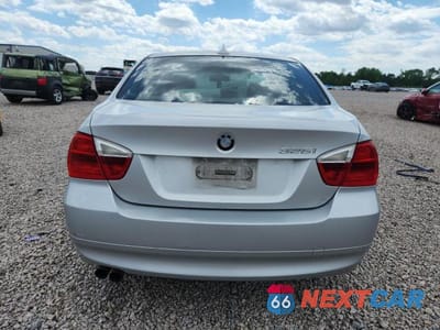 Zdjęcie 6 z 12 samochodu: 2006 BMW 325 I VIN:WBAVB13556KX48444 - miniatura