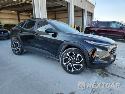 Czwarte zdjęcie samochodu z boku: 2025 CHEVROLET TRAX 2RS VIN:KL77LJEP0SC066094 - miniatura